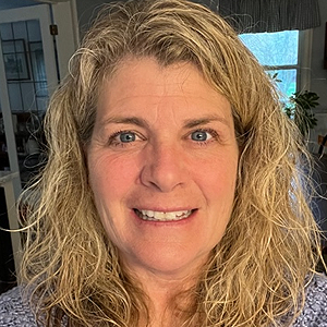 Lynly Loffredo, LICSW